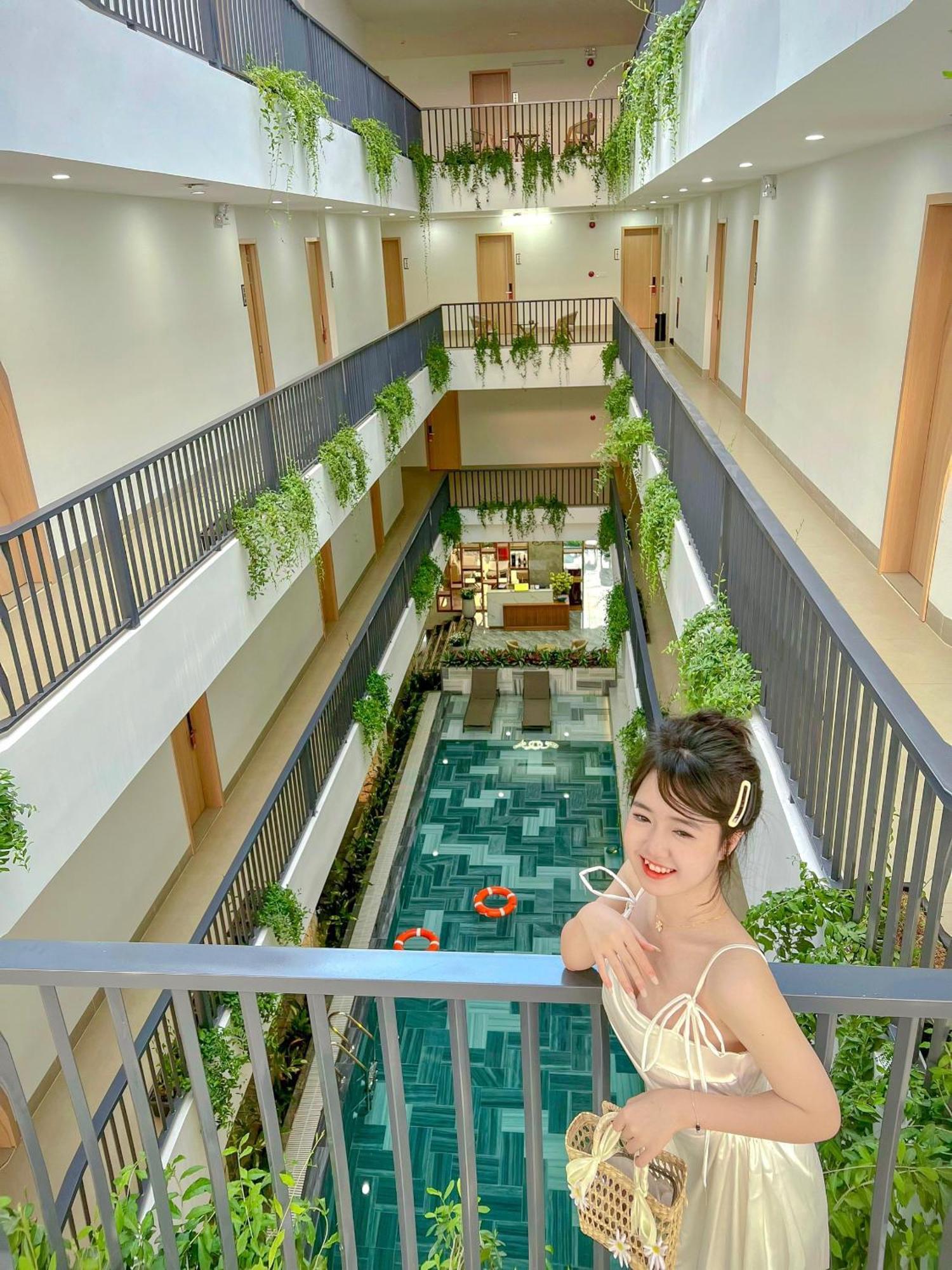 Diora Hotel Pleiku By Hos Esterno foto