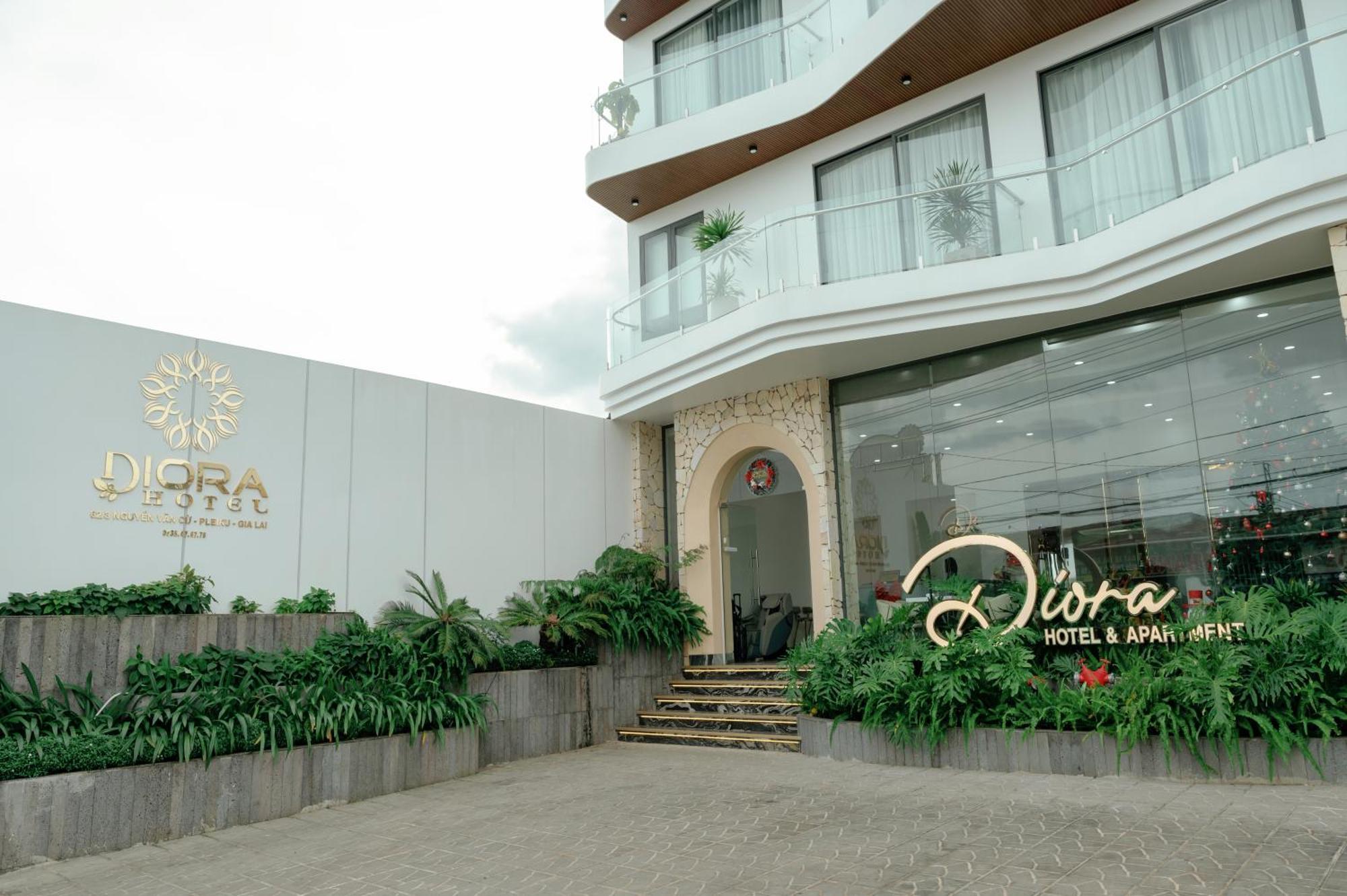 Diora Hotel Pleiku By Hos Esterno foto