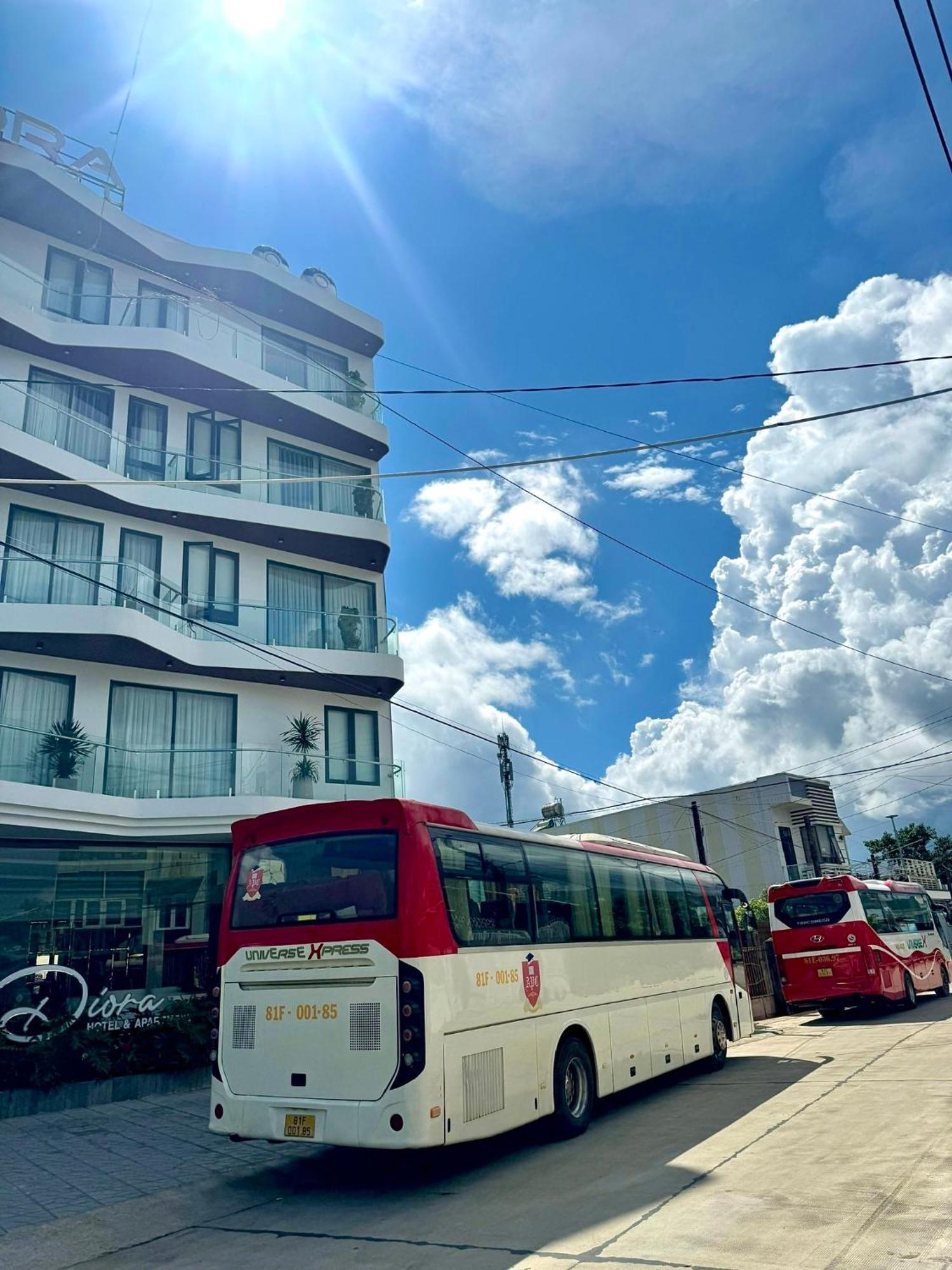 Diora Hotel Pleiku By Hos Esterno foto